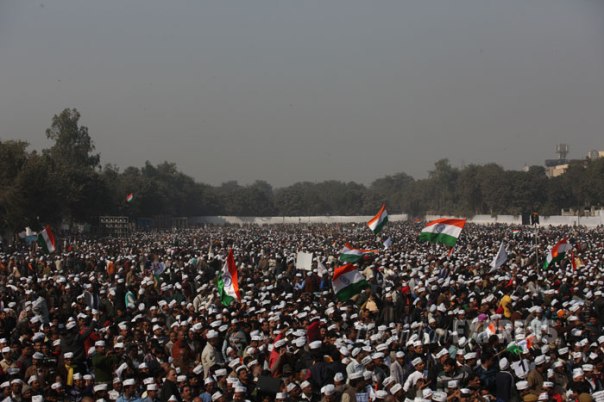The people (aam aadmi) of Delhi witness the historic swearing in of Kejriwal as CM B_Id_452849_Kejriwal