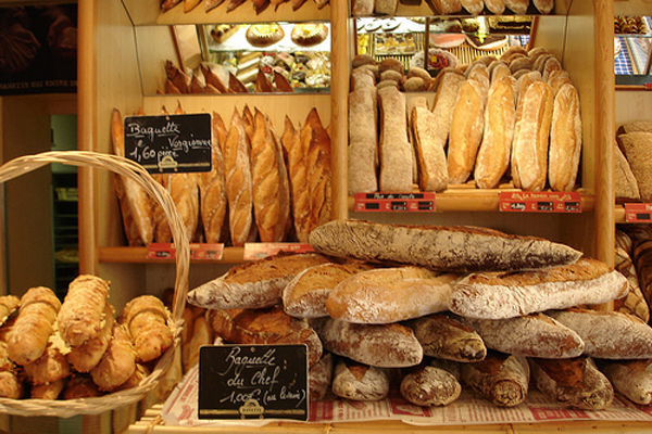 Yummy! French baguettes...the only deterrent to my low-carb lifestyle baguette-tradition-paris